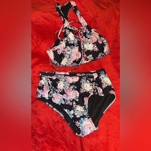 🖤NWOT FLORAL HIGH WAISTED SWIMSUIT